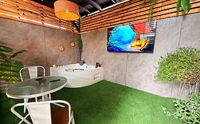 Estadía con opción jacuzzi Villa Alemana